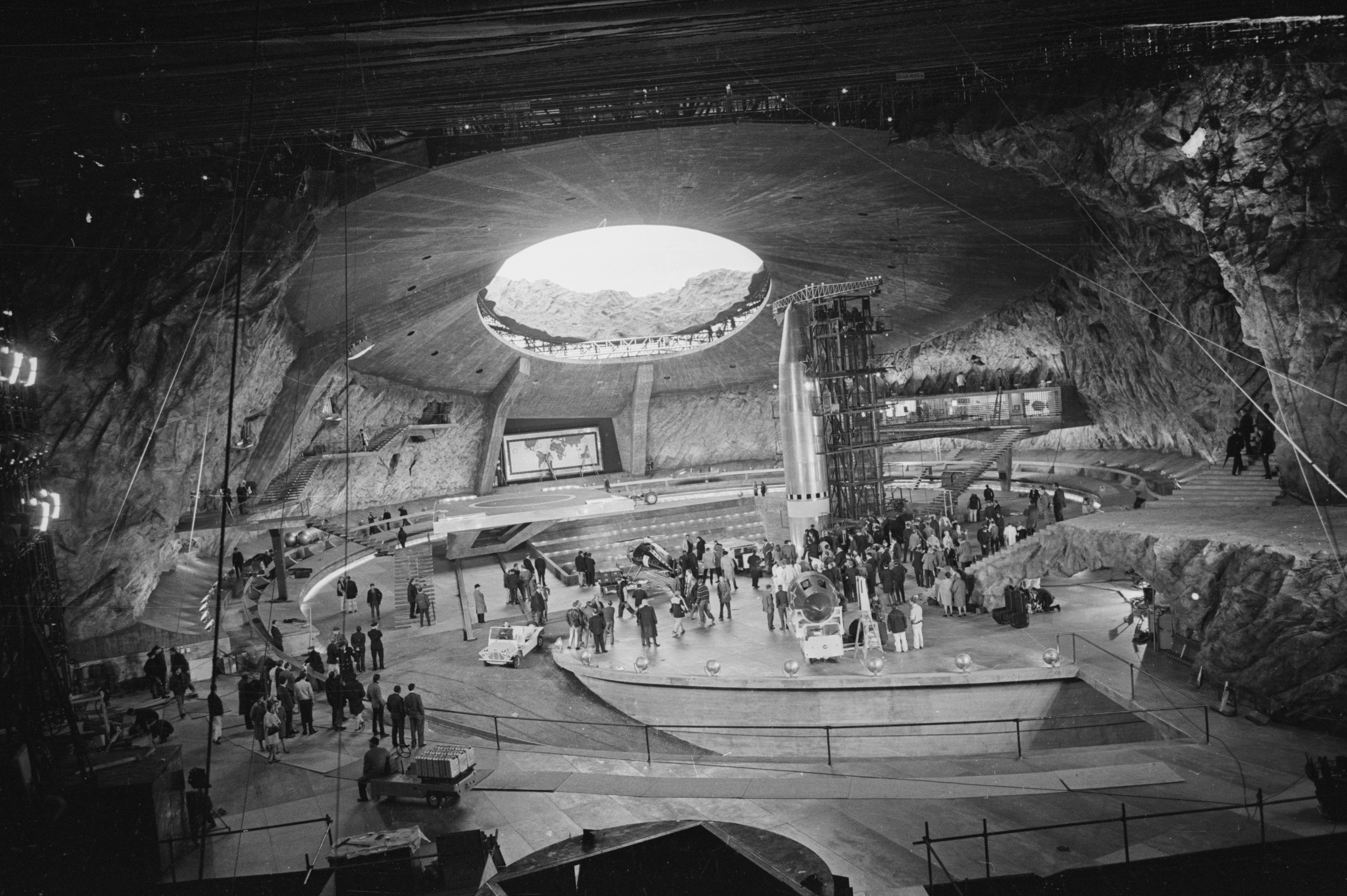 28th-October-1966-The-massive-purpose-built-set-of-the-new-Bond-film-You-Only-Live-Twice-at-Pinewood-Studios.-Photo-by-Larry-Ellis.jpg